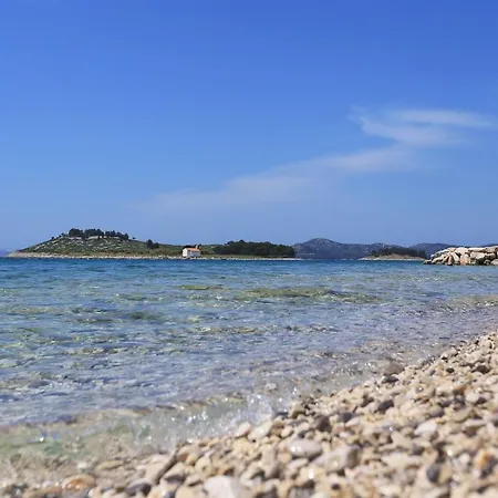 La Manche Pakoštane
